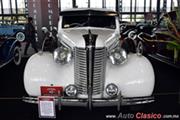 1935 Buick Century Limousine V8 335ci 116hp en Retromobile 2017