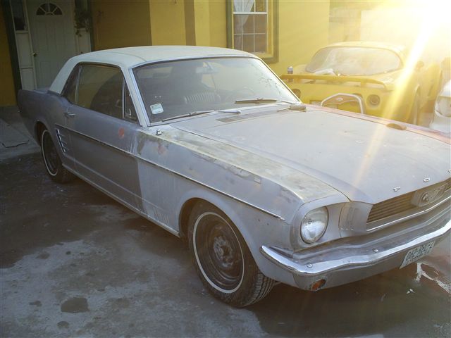 FORD MUSTANG 1966 COUPE