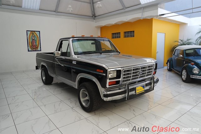 Ford F-150 EXPLORER Pickup 1985 #34391 - Detalle Auto - AutoClasico.com.mx