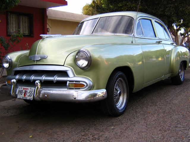 chevrolet 1952 sedan 4 puertas