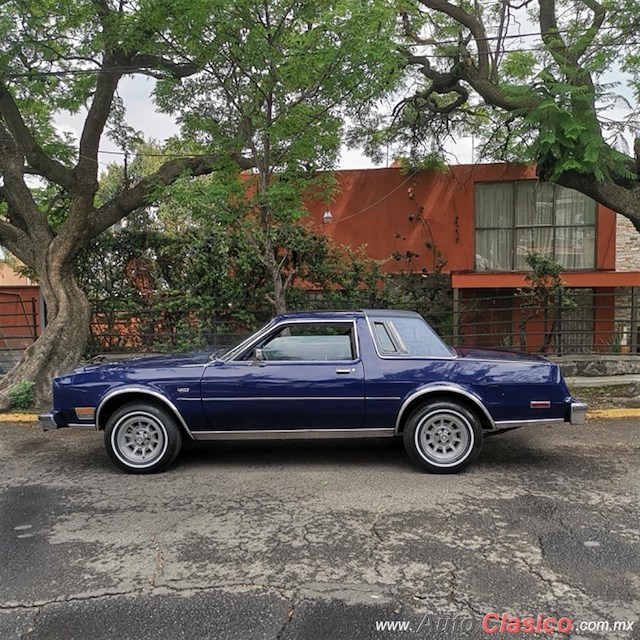 Chrysler lebaron coupe