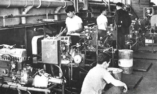 El Borgward mexicano | Cada motor es sometido a una prueba de asentamiento que dura tres horas para así verificar si se halla bien acoplado a la caja de engranajes