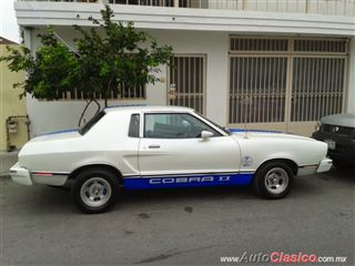 1975 ford mustang cobra II